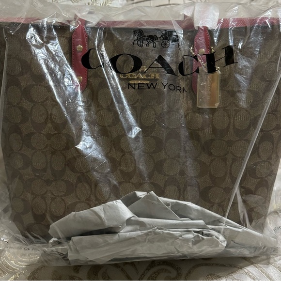 Coach Town Tote In Signature Canvas 76636 IMN91 IM/KHAKI POPPY - Picture 9 of 9